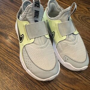 Nike Kids' Light Gray and Lime Sneakers